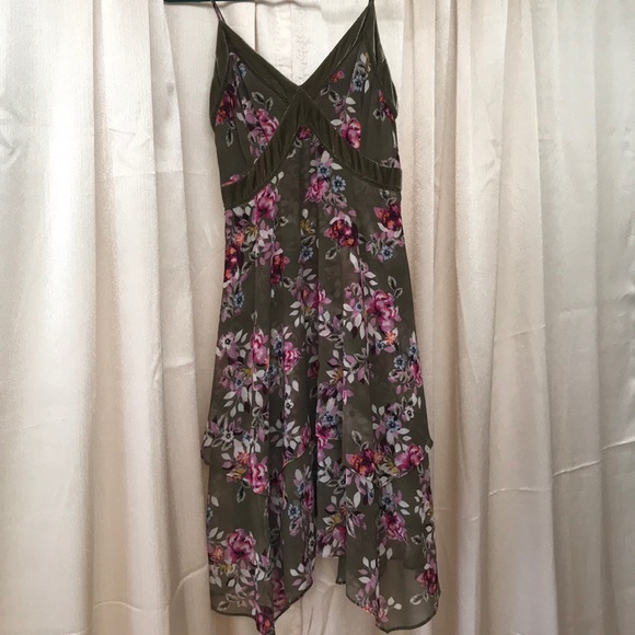 White House and Black Market Dress - Picture 1 of 3